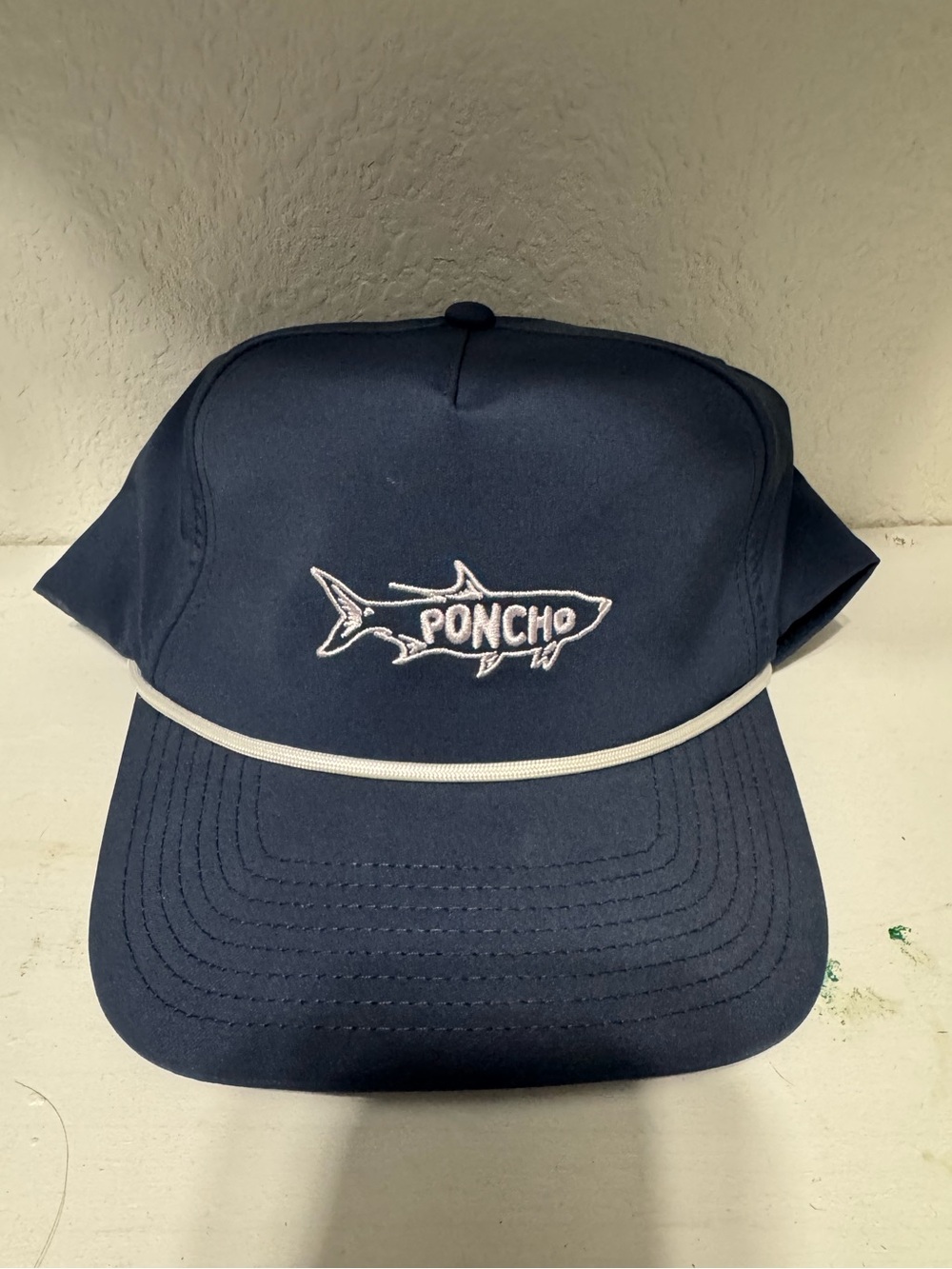 Poncho cap - Picture 2 of 2